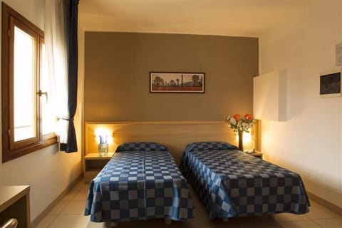 Down comforters, in-room safe, desk, laptop workspace