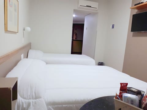 Family Double Room | Minibar, desk, blackout drapes, free WiFi