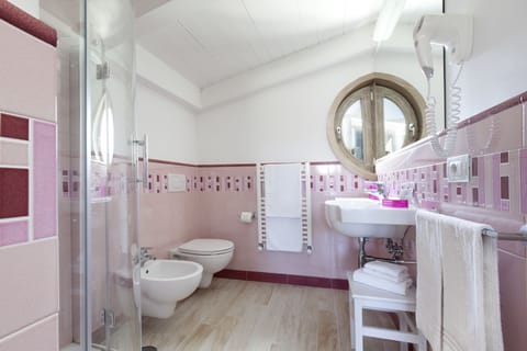 Double or Twin Room, Garden View | Bathroom | Shower, free toiletries, hair dryer, bidet