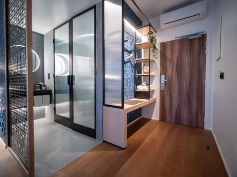 In-room safe, desk, laptop workspace, blackout drapes