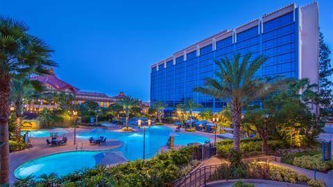 Disneyland Hotel Anaheim, CA VacationRenter