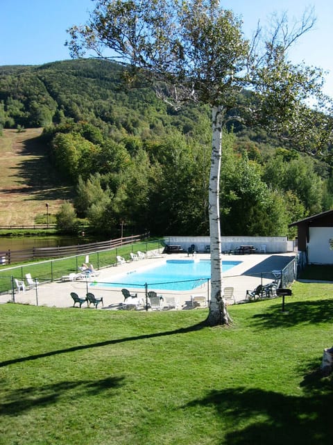 Indoor pool, seasonal outdoor pool, pool umbrellas, sun loungers