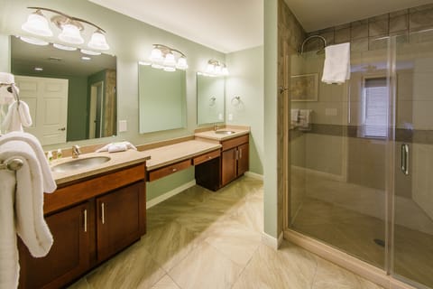 Villa, 2 Bedrooms | Bathroom | Free toiletries, hair dryer, towels, soap
