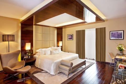 Presidential Suite | Premium bedding, minibar, in-room safe, individually decorated