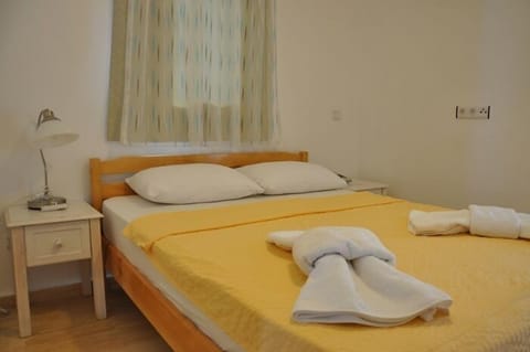 Standard Room, Partial Sea View | Free WiFi