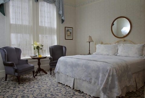 Superior King Room | Individually decorated, individually furnished, iron/ironing board