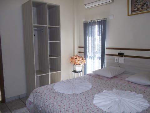 Double Room | Premium bedding, minibar, free WiFi, bed sheets