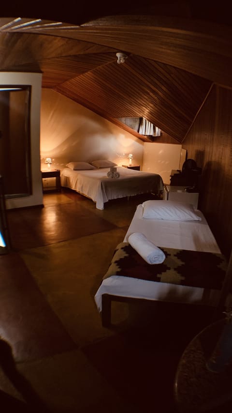 Superior Terreo ou Sotao | Free WiFi, bed sheets