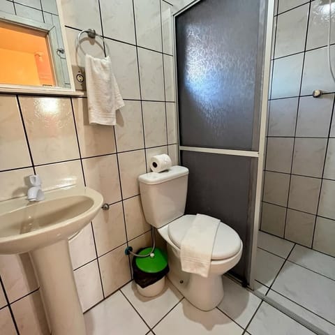 Double Room, Kitchen | Bathroom | Shower, free toiletries, hair dryer, towels