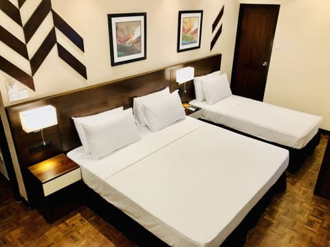 Standard Triple Room | 1 bedroom, premium bedding, in-room safe, desk