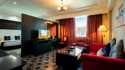 Deluxe Suite, 1 Double Bed | Minibar, in-room safe, desk, soundproofing