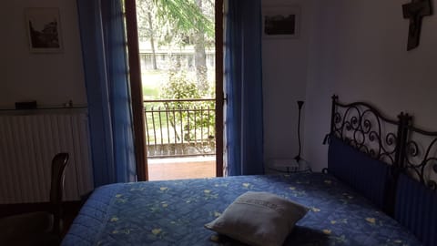 Double Room, Balcony, Garden View | In-room safe, blackout drapes, free cribs/infant beds, rollaway beds