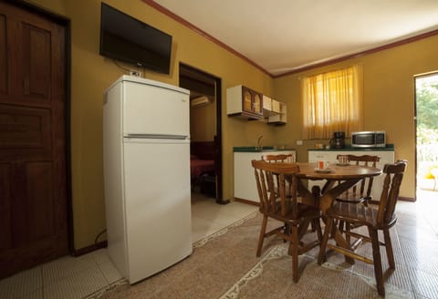 Apartment | In-room safe, free WiFi, bed sheets