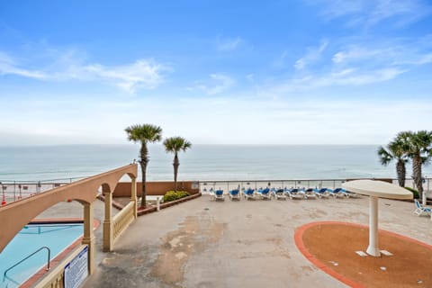 Condo, 2 Bedrooms, Beachfront (605) | Balcony view