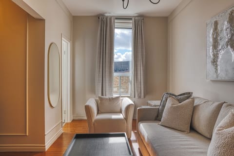 Mini Suite | Individually decorated, blackout drapes, iron/ironing board, free WiFi