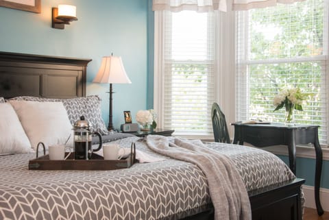 The Chamberlain | Premium bedding, individually decorated, individually furnished