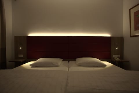 Double Room | Premium bedding, in-room safe, desk, soundproofing