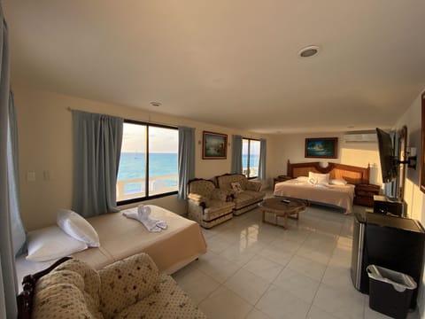 Master Suite Ocean Front | Hypo-allergenic bedding, minibar, individually decorated