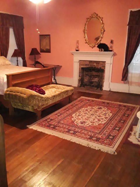 Room (Theodosia room) | Egyptian cotton sheets, premium bedding, Tempur-Pedic beds