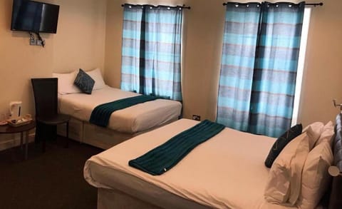 Twin Room | Iron/ironing board