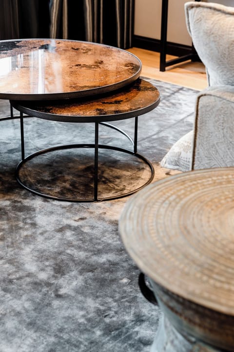 Grand Room (Deluxe) | Premium bedding, down comforters, pillowtop beds, minibar