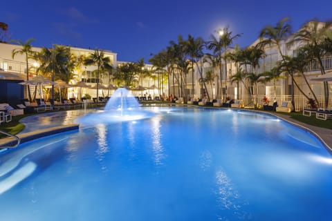 Indoor pool, outdoor pool, sun loungers