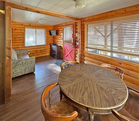 Comfort Cabin, 1 Bedroom, Kitchenette, Mountain View | Living area | 32-inch LED TV with satellite channels