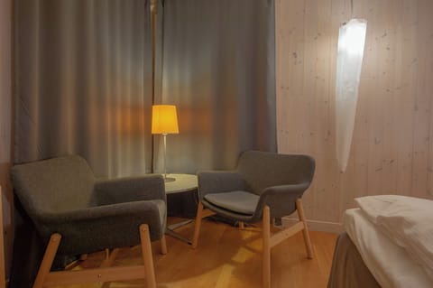 Room (Kaamos) | Bed sheets