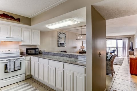 Condo, 2 Bedrooms | Private kitchen | Full-size fridge, microwave, oven, stovetop