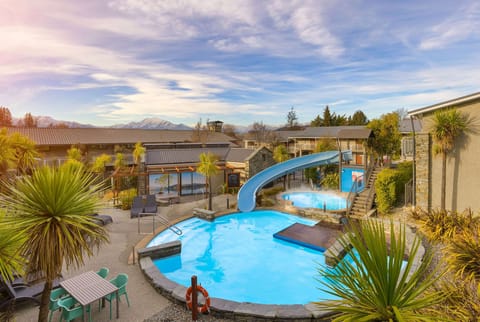 Seasonal outdoor pool, pool umbrellas, sun loungers