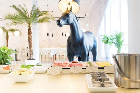 Daily buffet breakfast for a fee