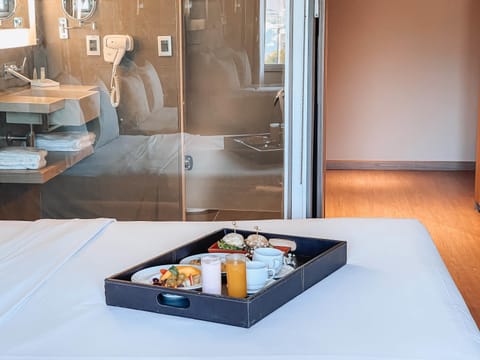 Minibar, in-room safe, desk, soundproofing