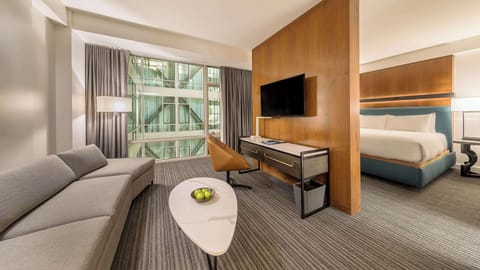 Andaz Suite | Premium bedding, in-room safe, desk, laptop workspace