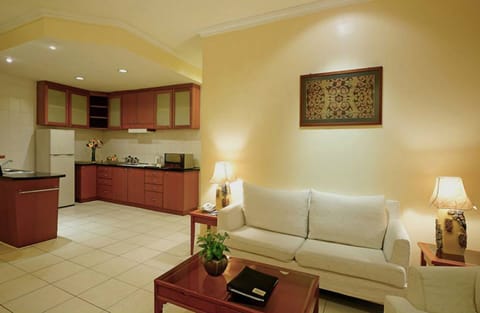 Premier Apartment, 2 Bedrooms | In-room safe, desk, iron/ironing board, rollaway beds