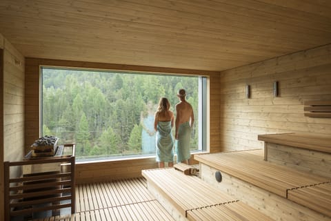 Sauna, spa tub, steam room, body treatments, aromatherapy