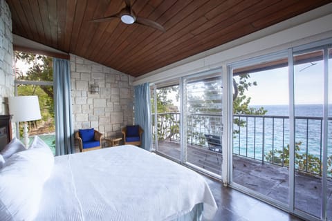 Villa, 1 Bedroom, Ocean View | In-room safe, individually decorated, individually furnished, bed sheets