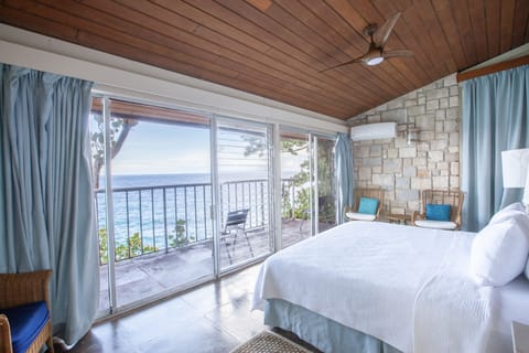 Villa, 1 Bedroom, Ocean View | In-room safe, individually decorated, individually furnished, bed sheets