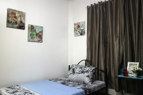 Room for 2 (Shared Bathroom) | Free WiFi, bed sheets, wheelchair access