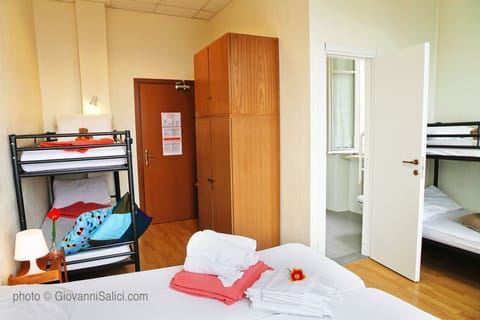 Room, Multiple Beds, Ensuite | Free cribs/infant beds, free WiFi, bed sheets