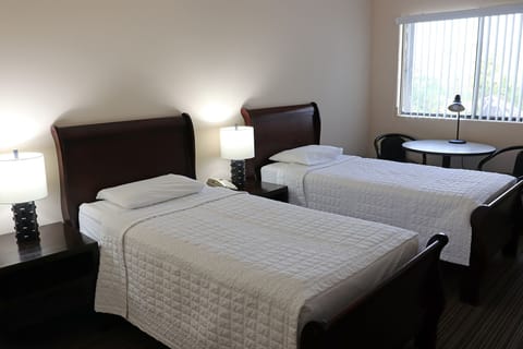 Basic Double or Twin Room (2 Single Beds) | Free WiFi