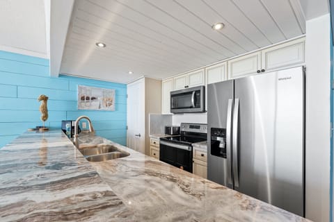 Condo, 2 Bedrooms, Ocean View (1-608) | Private kitchen | Fridge, microwave, oven, stovetop