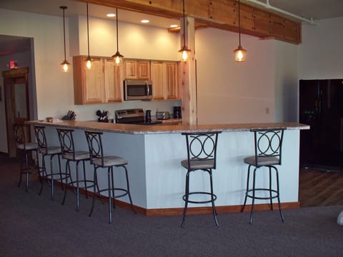 Reunion Lodge Main Level  | Private kitchen | Fridge, microwave, coffee/tea maker