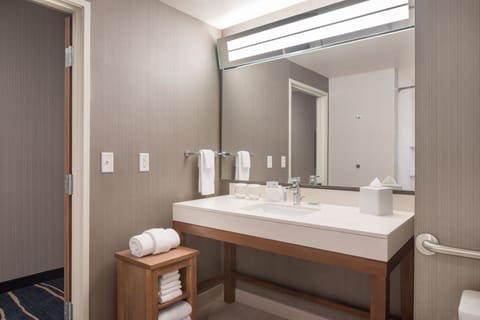 Room, Multiple Beds | Bathroom | Hair dryer, towels