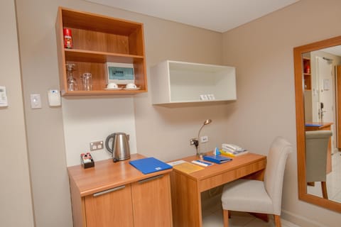 Premier Room | In-room safe, desk, laptop workspace, soundproofing