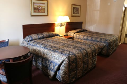 Double Room, 2 Double Beds | Desk, soundproofing, iron/ironing board, free WiFi