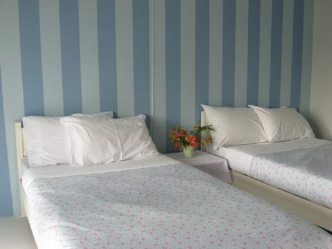 Standard Double or Twin Room | Desk, free WiFi