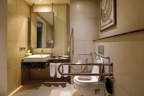 Standard Room, 1 King Bed, Accessible Bathtub | Premium bedding, minibar, in-room safe, desk