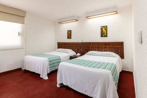 Standard Room, 2 Double Beds | Premium bedding, iron/ironing board, free WiFi