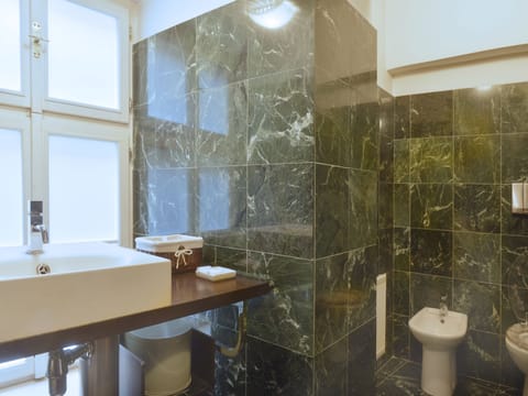 Luxury Apartment, 1 Bedroom, Patio, Courtyard Area (Annex) | Bathroom | Combined shower/tub, free toiletries, hair dryer, bathrobes