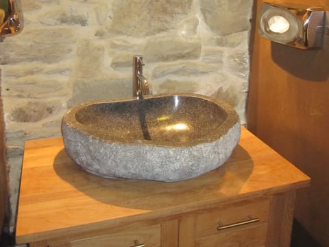 Double or Twin Room (Mordred) | Bathroom